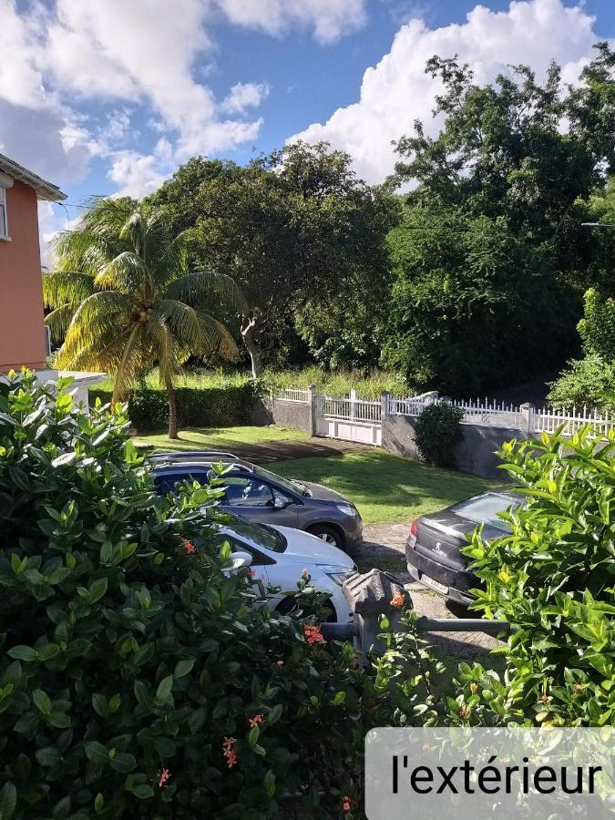 Aquaverde Eco Et Confort- Bas De Villa Avec Jardin Et Parking Le Gosier  Exterior foto